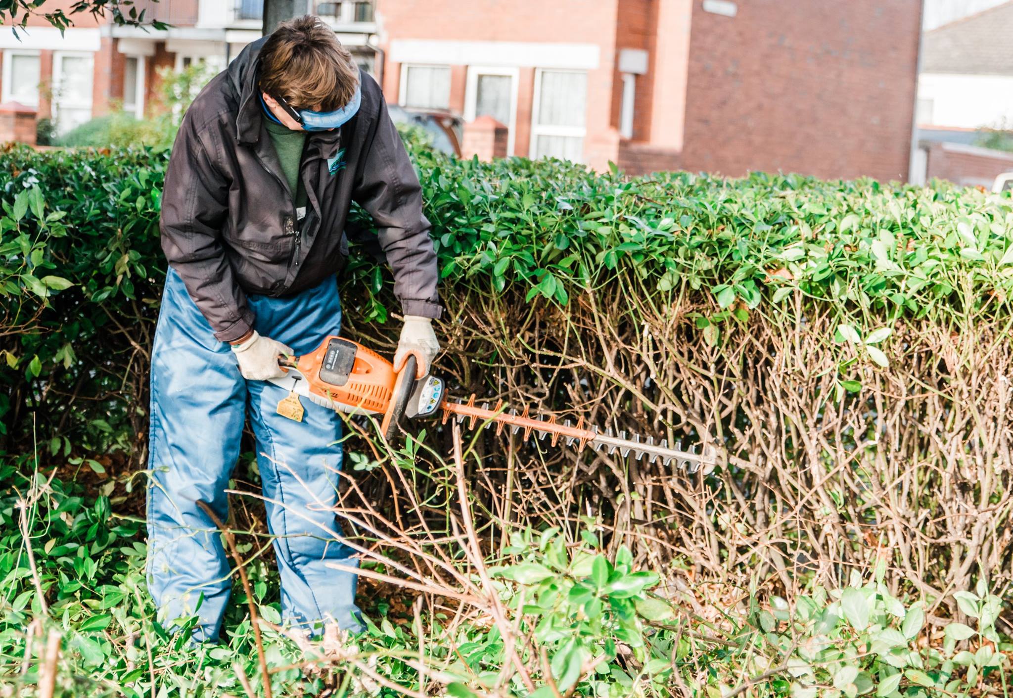 Voluntary member working.