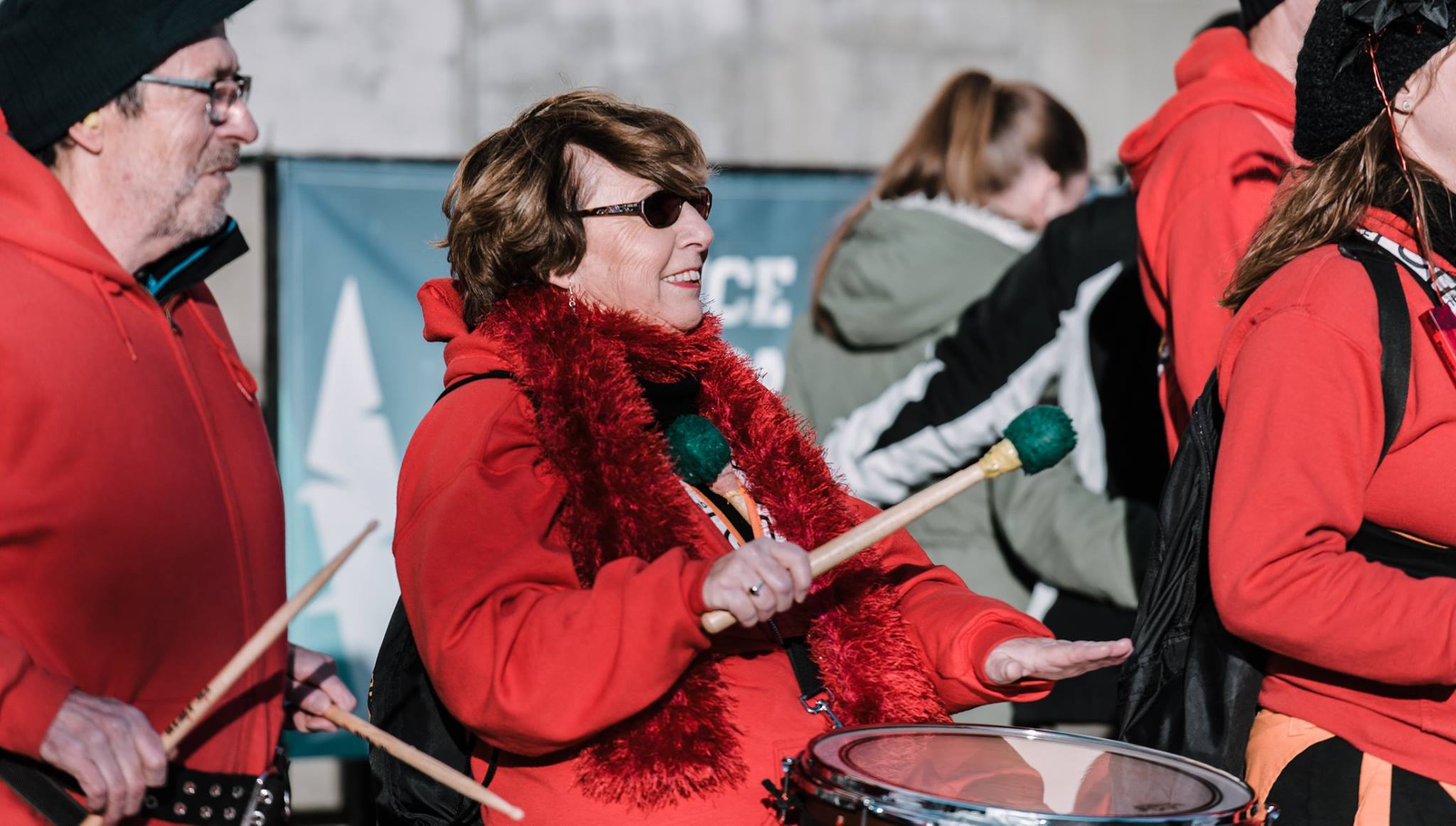 Lady plating drum.