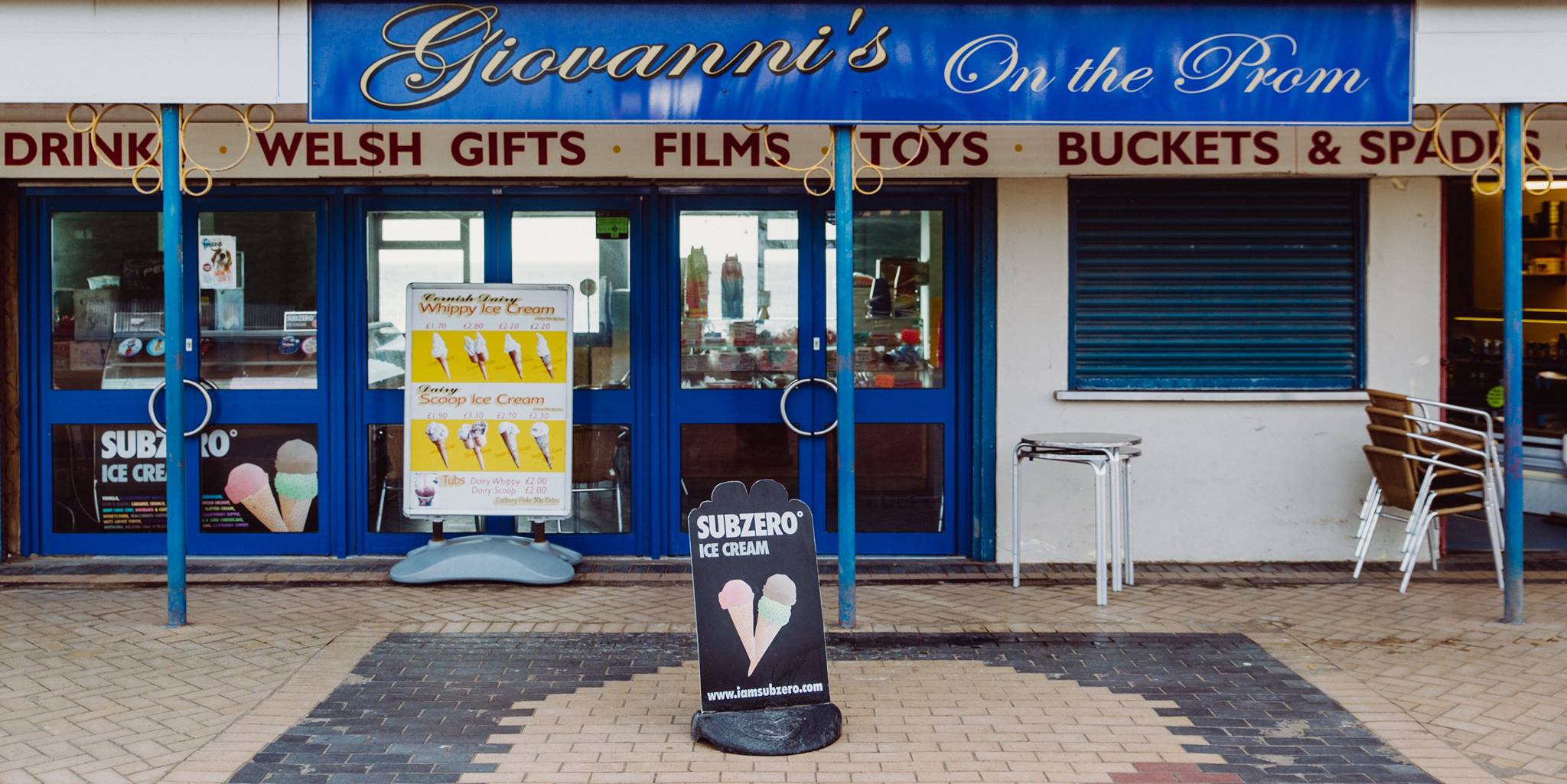 Giovanni's On The Prom.