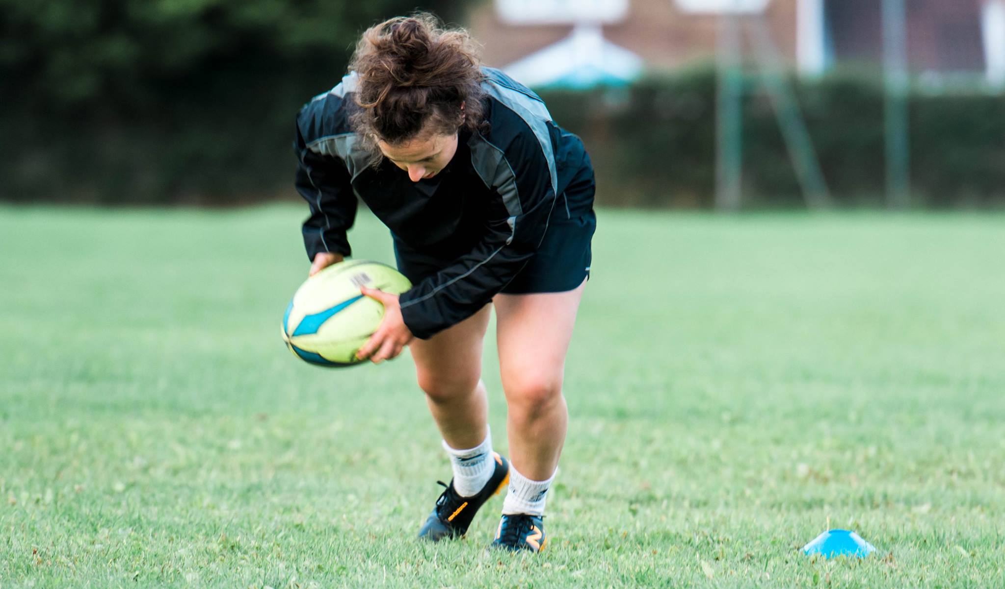 kevin moore photographer captures team members of the barry ladies rfc with ball